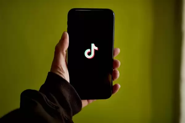 一群广西村民拍出《大话西游》 网友:代入感太强了