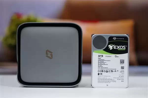 希捷发布32TB HAMR硬盘,全系列CMR架构覆盖三大场景