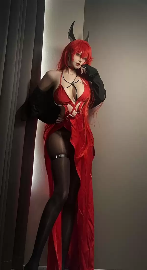 美女Coser被绅士画家肯定:让人心动了