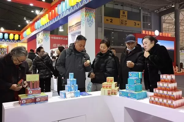 “香誉世界·羊名天下” 第三届若尔盖美食汇活动火热进行