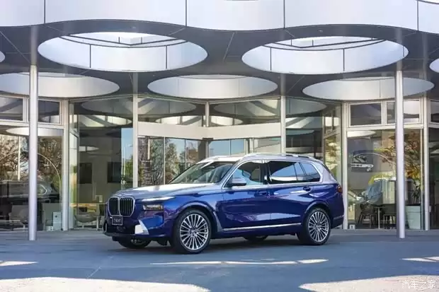宝马全新X7(G67)将于2027年发布,首发双色定制车身与纯电iX7