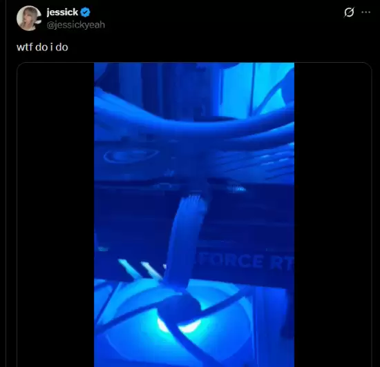 RTX 4090显卡12VHPWR供电接口熔毁引安全争议