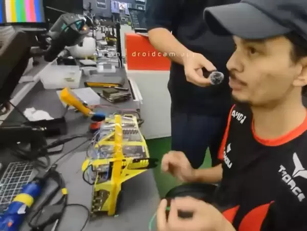 显卡PCB被打个洞还能用！巴西大神神级修复：成功点亮还拿下世界纪录