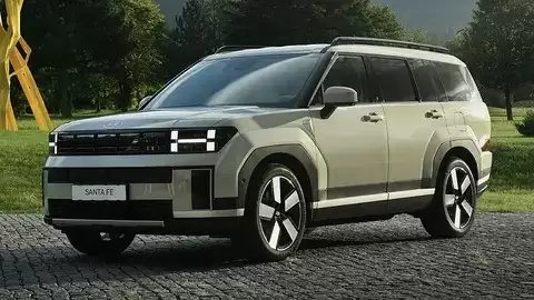 现代胜达中期改款谍照曝光：前脸尾灯全面革新，2027年全球上市