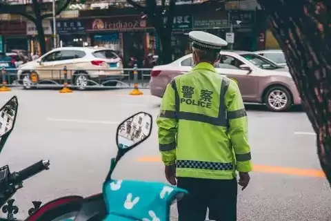 3罚5禁系误传!电摩车管理政策因地而异,切勿轻信网络谣言