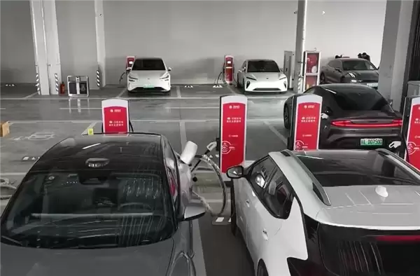 浙江桐庐建成全国最大高速光储能智慧超充站