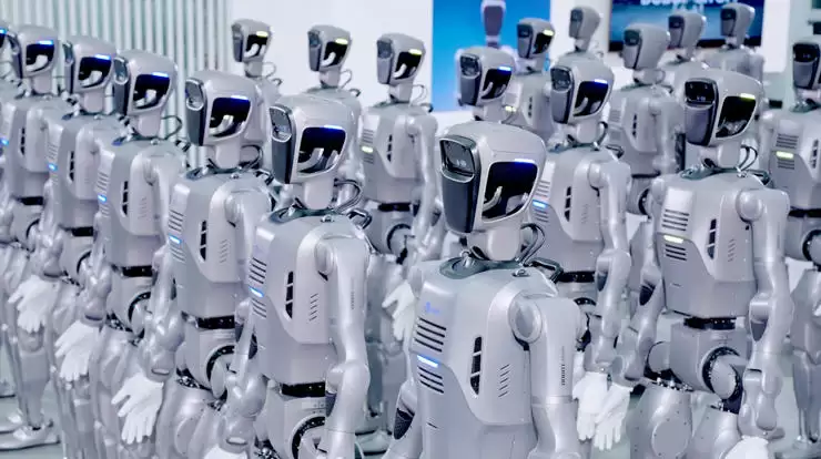 越疆启动第三批全尺寸工业人形机器人ATOM的2026年量产交付