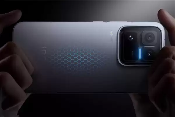 一图读懂iQOO 15 Ultra：性能最激进的Ultra旗舰 4999元起