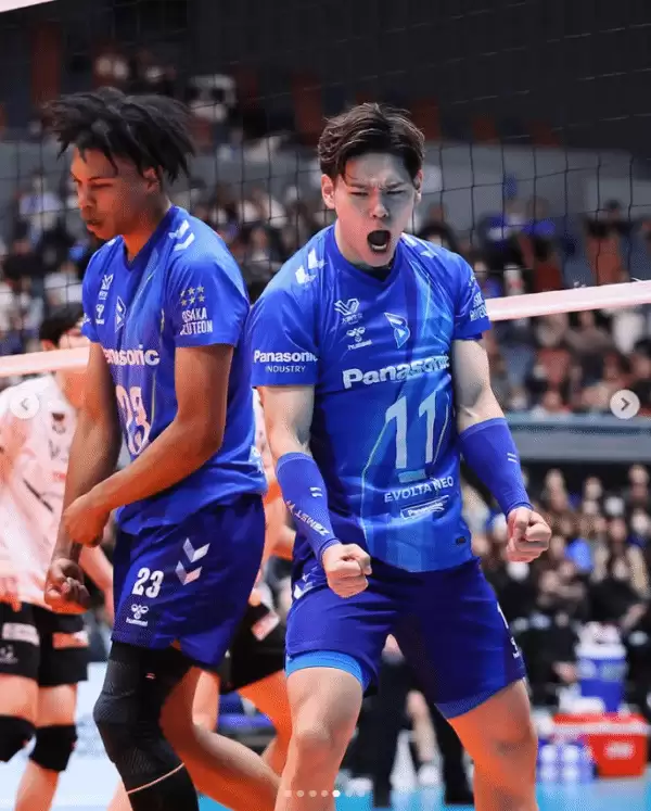 西田有志全明星赛滑跪致歉引爆网络,诚恳举动获赞日漫名场面