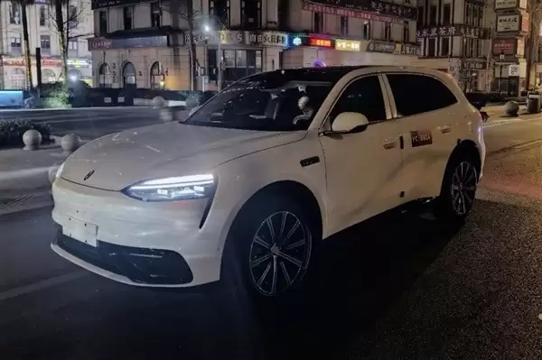 问界M6即将发布：年轻化三口之家专属，增程/纯电双驱+激光雷达新旗舰