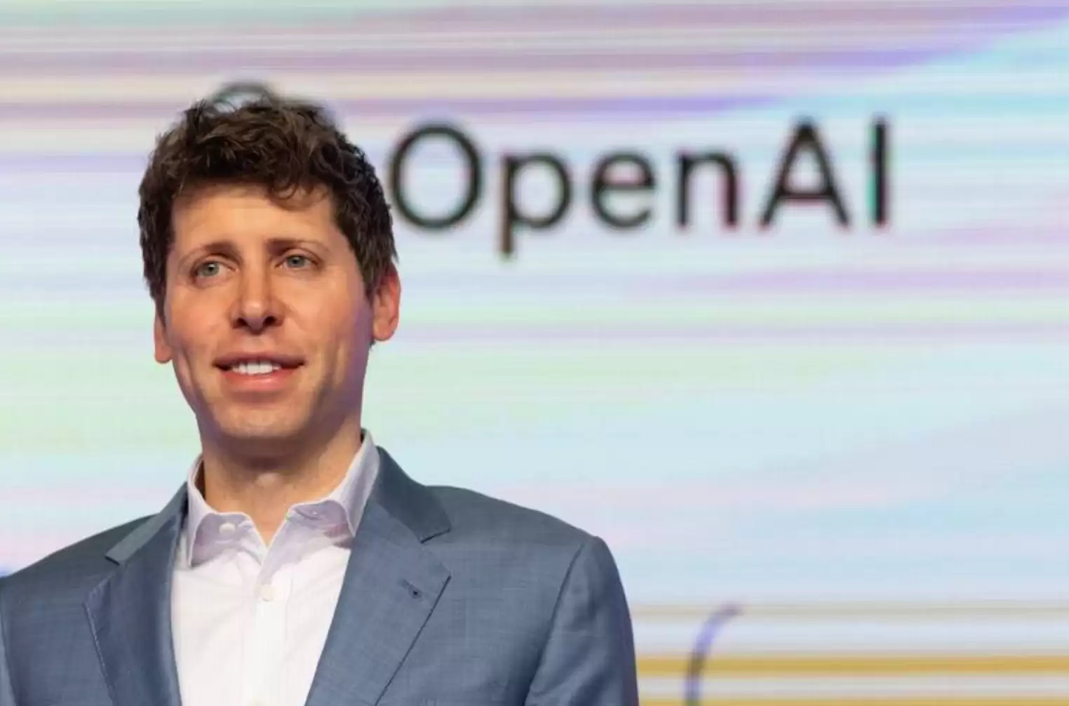 被AI对手暗讽给ChatGPT加广告 奥特曼回应：咱不是一个量级