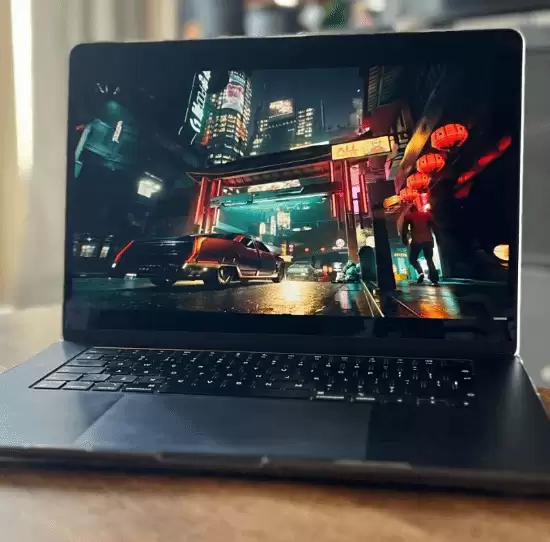 能开就行!公务笔记本跑《赛博朋克2077》 仅10帧卡成PPT