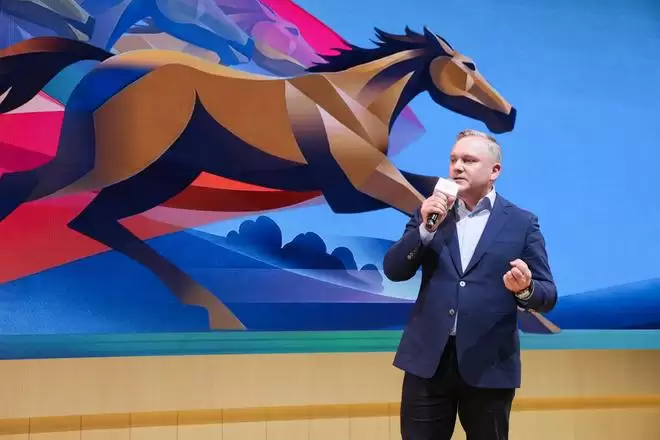 高翔（Sean Green，现任宝马集团大中华区总裁兼首席执行官