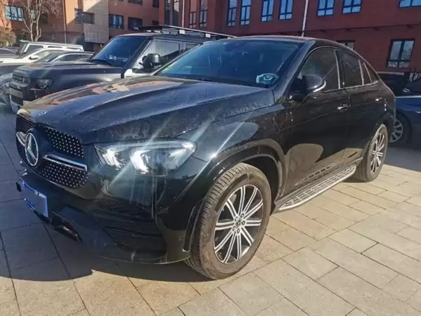 65万买奔驰二手车缺核心配置！起诉退一赔三：4S店竟反咬车主毫无底线