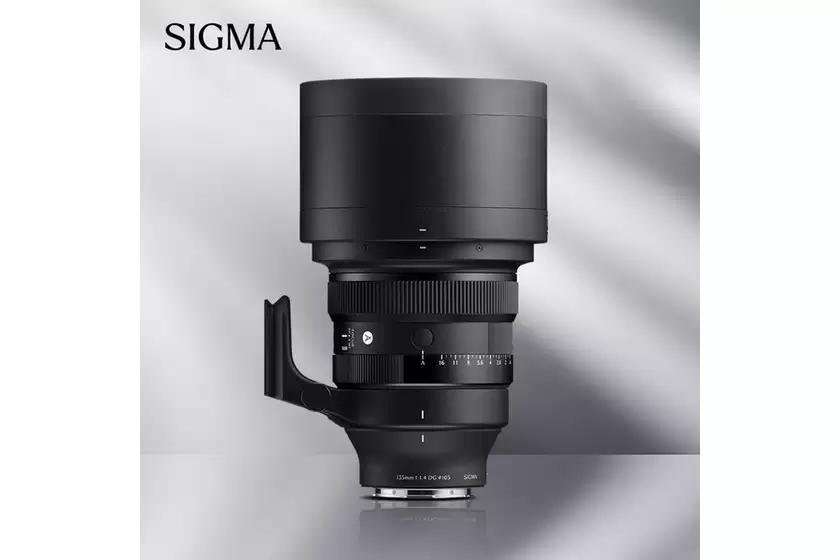 定格人像风光双重质感 适马135mm F1.8售价12999元 定格人像风光双重质感 适马135mm F1.8售价12999元