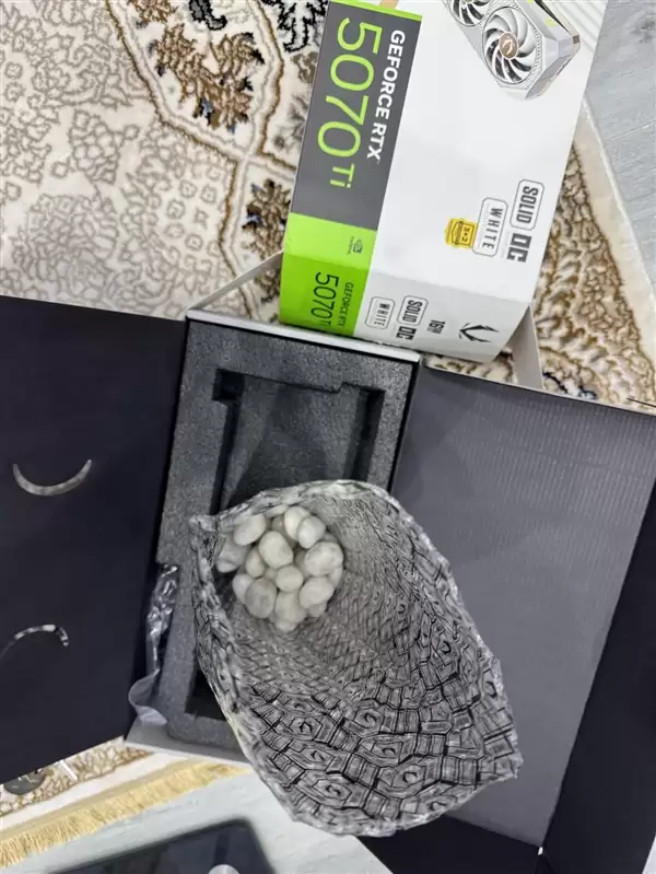 又有人被骗！网购RTX 5070 Ti显卡：收到却是一箱鹅卵石