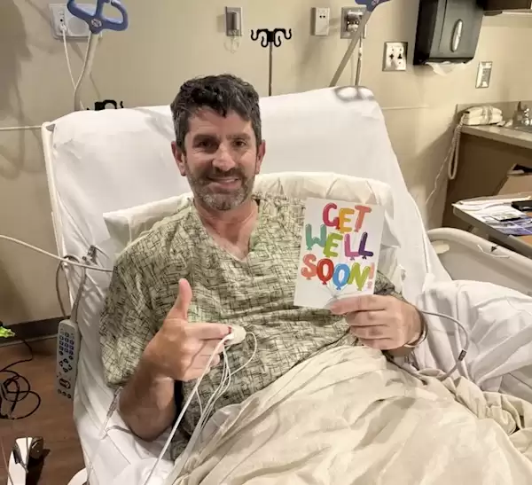 特斯拉用户自述被车救命：心梗突发无法驾驶 FSD自动送到医院