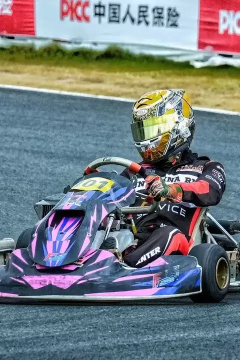 首战俱乐部杯积分赛，新秀车手逆袭夺第四并破个人最快圈速