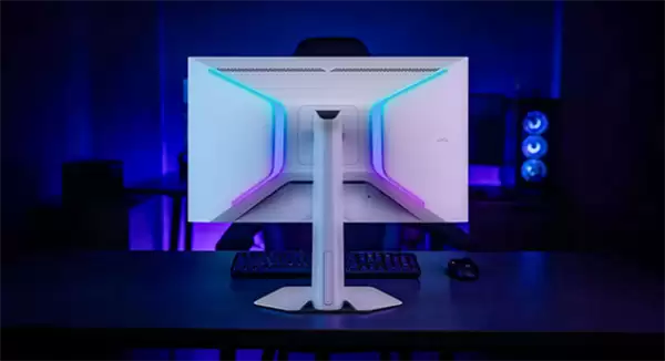 雷鸟新款27英寸显示器首发2999元:4K 160Hz/FHD 320Hz双模式切换