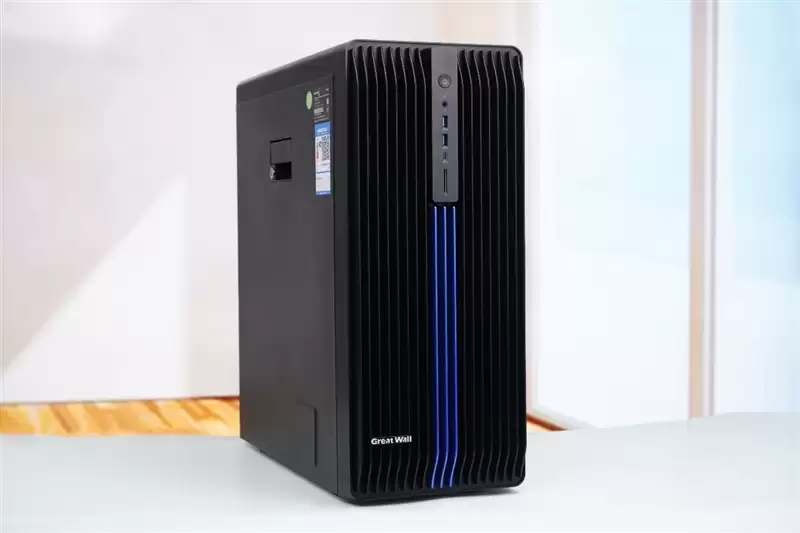 4张96GB显存暴力输出！英特尔锐炫Pro B60和长城世恒X-AIGC工作站评测：可满足千人同时在线聊天