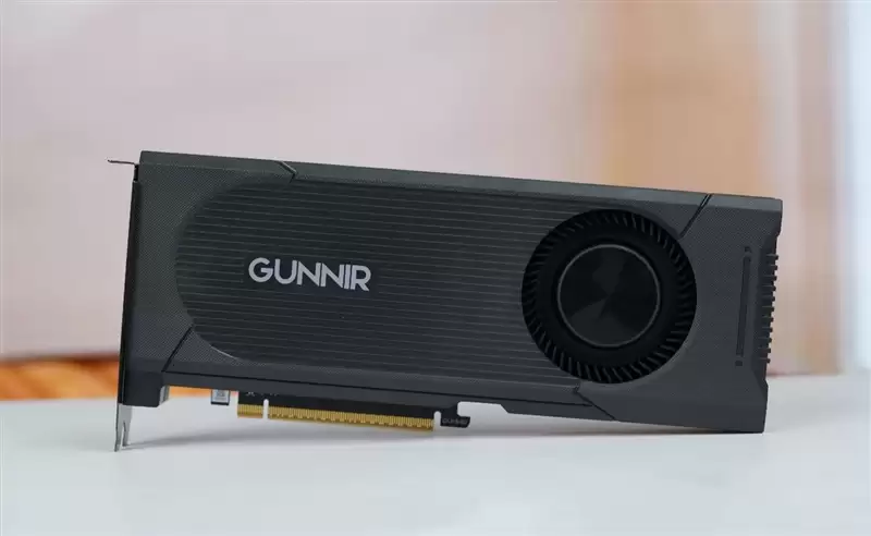 4张96GB显存暴力输出！英特尔锐炫Pro B60和长城世恒X-AIGC工作站评测：可满足千人同时在线聊天