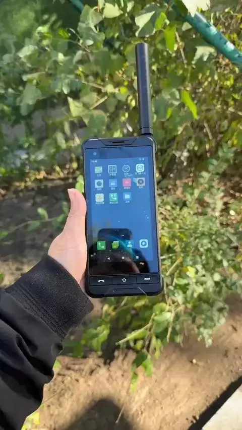 越野通信安全指南：对讲机+卫星设备双重保障方案