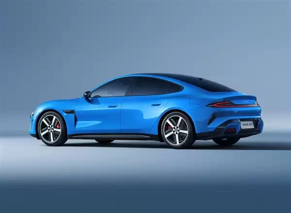 全新小米SU7续航信息出炉:三种电池 最远跑902km