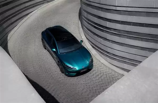 纯电续航卷出新高度!新款腾势Z9/Z9GT信息申报:最高CLTC达1068km