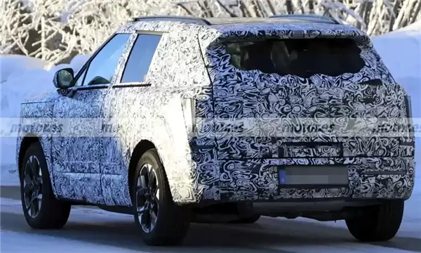 有望2026下半年亮相！新款现代途胜谍照曝光：方盒造型+折角日行灯