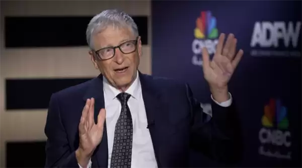 为何与爱泼斯坦交往！比尔盖茨透露：他认识很多富豪 可为全球健康事业募资