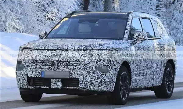 有望2026下半年亮相！新款现代途胜谍照曝光：方盒造型+折角日行灯