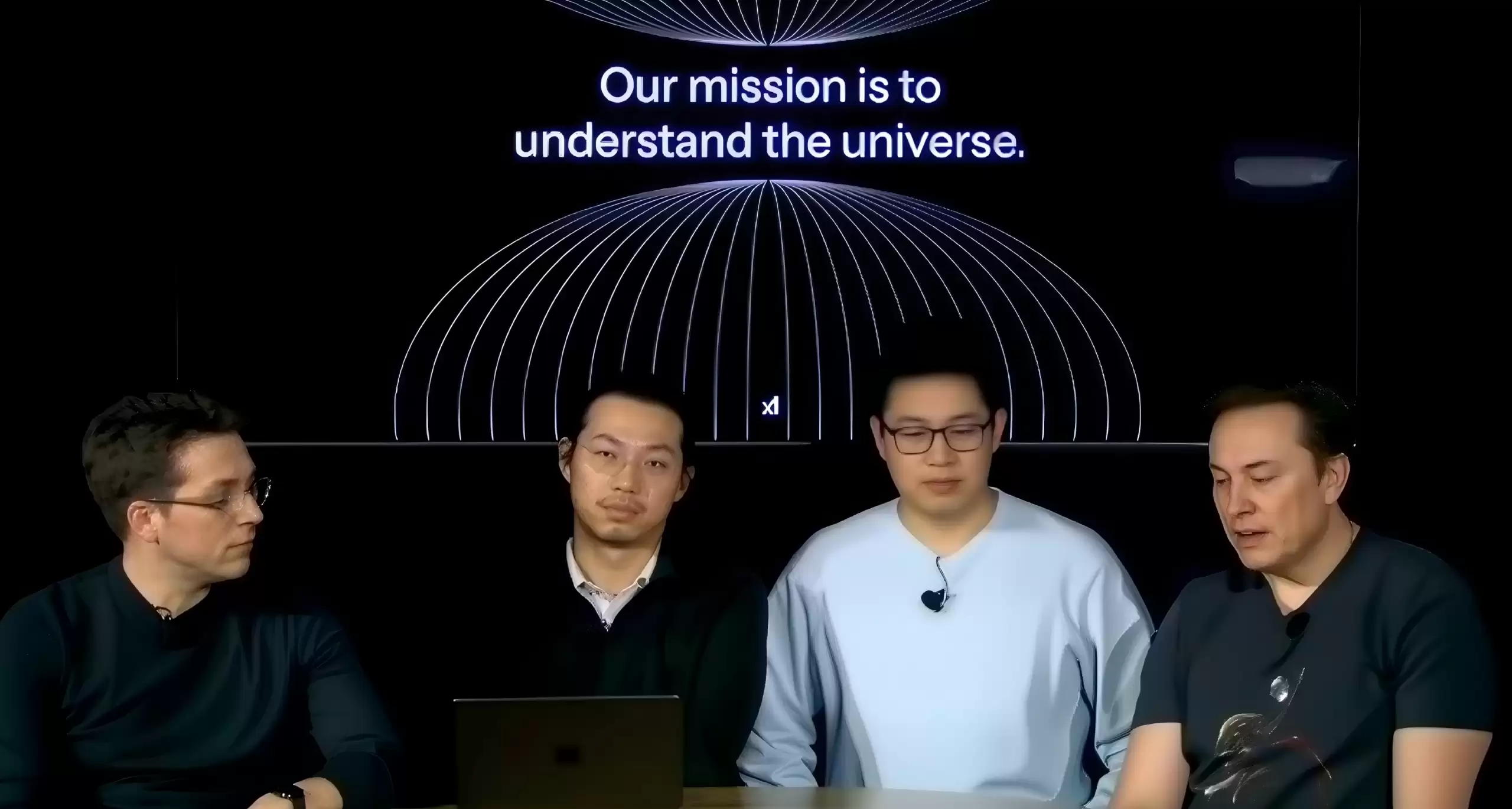 马斯克xAI再失一员大将!联合创始人吴宇怀宣布离职