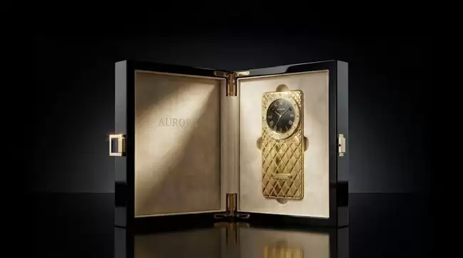 中东皇室背书与全球高端圈层认可，AURORA手机正式落子全球高端赛道