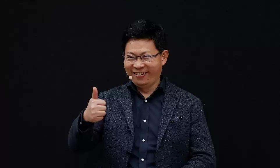 谁更火?「嘴笨」的余承东霸榜第一,雷军仅涨2万粉?