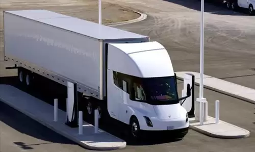 特斯拉Semi电动重卡将于2026年量产，长续航版售价飙升至29万美元