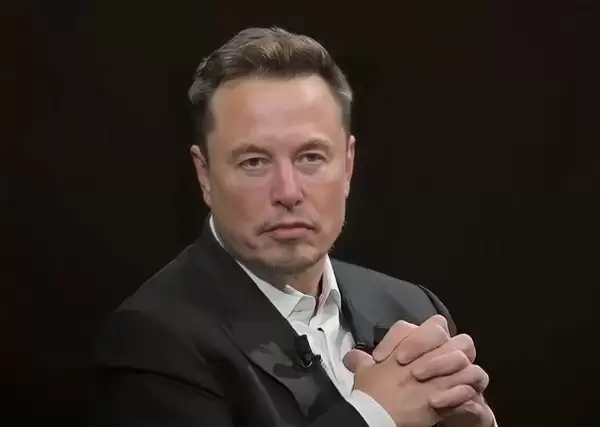 黄仁勋跌出全球前十大富豪榜单 当前个人财富约1万亿元