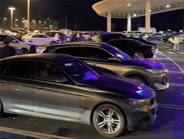 高速公路免费前 全国车主统一操作:趴窝服务区 干等24点