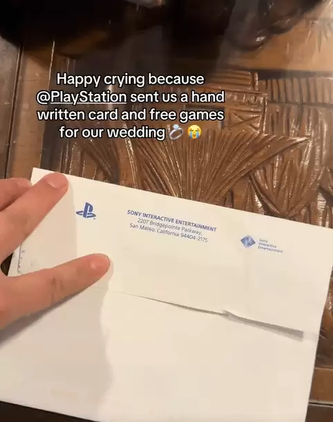 羡慕！新人结婚邀请索尼 结果索尼真随礼了