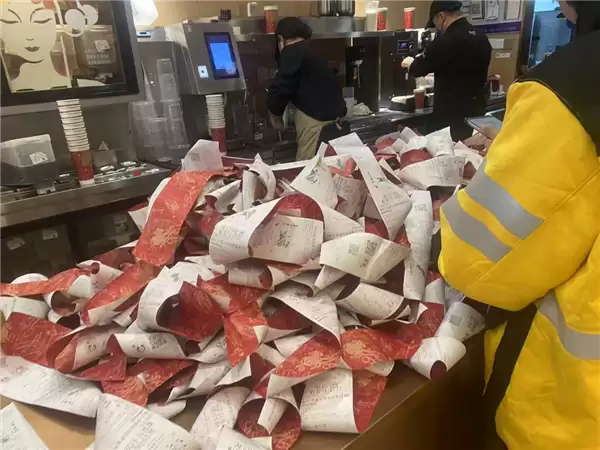 千问春节免单引爆AI生活化落地:9小时破千万单,开启智能助理新阶段