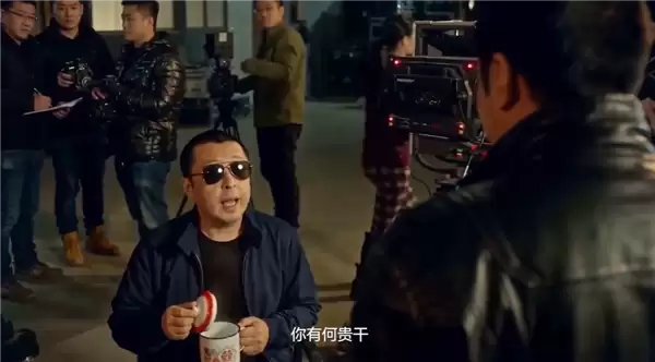 贾樟柯用Seedance+2.0拍贺岁短片!《贾科长Dance》上线 两个“贾樟柯”同框