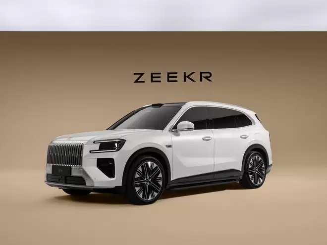 【215春节备稿】三电机+2.0T混动纯电续航最高328km 极氪8X能耗信息曝光