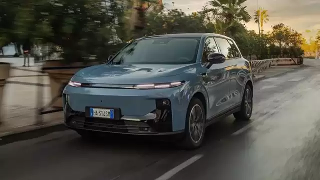 零跑B10进军澳洲,Stellantis称其在中国SUV中最具“欧洲风格”