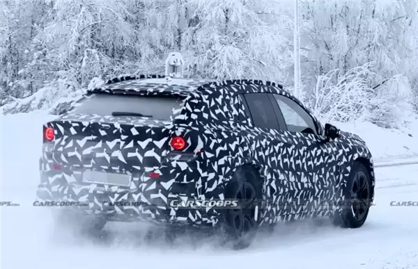 碾压主流性能电车！AMG GT SUV量产版谍照流出：最大功率1000kW