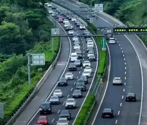 春节返程现电动车充电困局：续航衰减与桩少故障致长途出行短板凸显