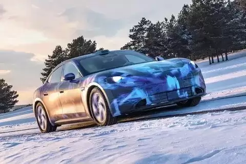 尚界Z7轿车官图发布，华为智驾赋能的第二款量产车型