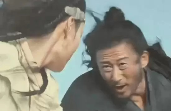 《铳人》电影删吻戏上热搜 网友:0人想看吴京陈丽君接吻