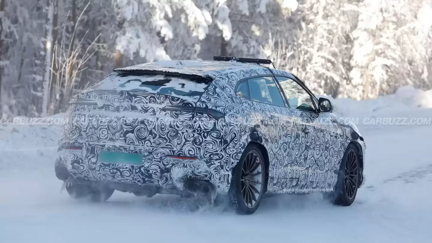 Urus SE Performante路测图曝光:兰博基尼最强SUV