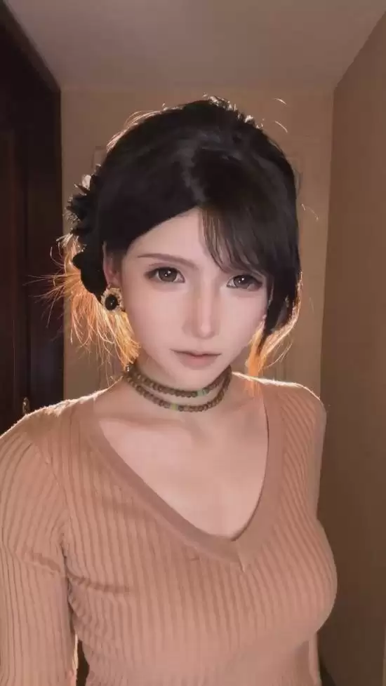 抖音第一蒂法素颜曝光！网友：老天爷赏饭吃