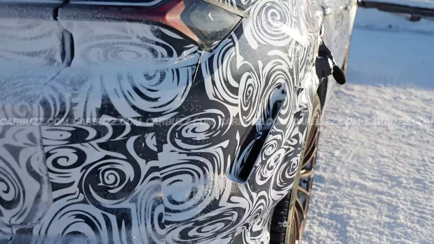 Urus SE Performante路测图曝光:兰博基尼最强SUV