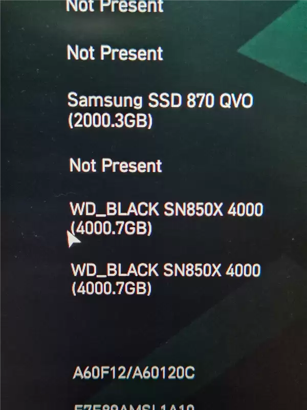 花400多元买二手Z690主板:结果附带4个SSD!总容量达到12TB